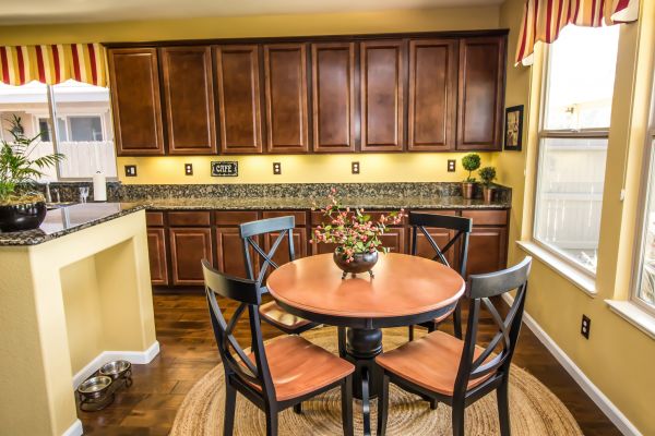 Oak Cabinet Remodeling in Dallas